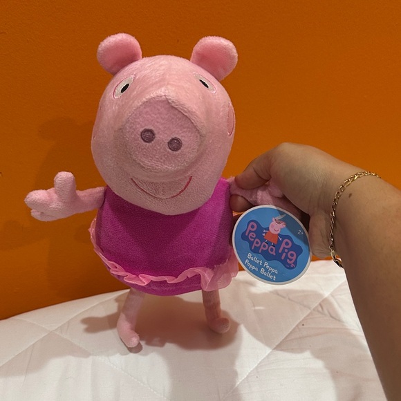 Peppa Pig Other - NEW Peppa Pig Pink and Purple Stuffed Animal